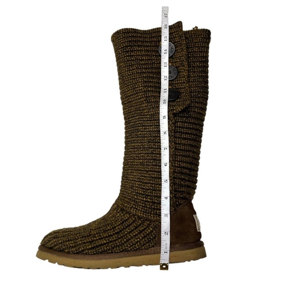 UGG Classic Cardy Boots In Moss Brown Fold Over or Wear tall Size 6 Womens - Picture 4 of 9